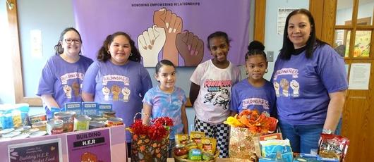 Delaware Building H.E.R. Program Hosts Thanksgiving Food Collection